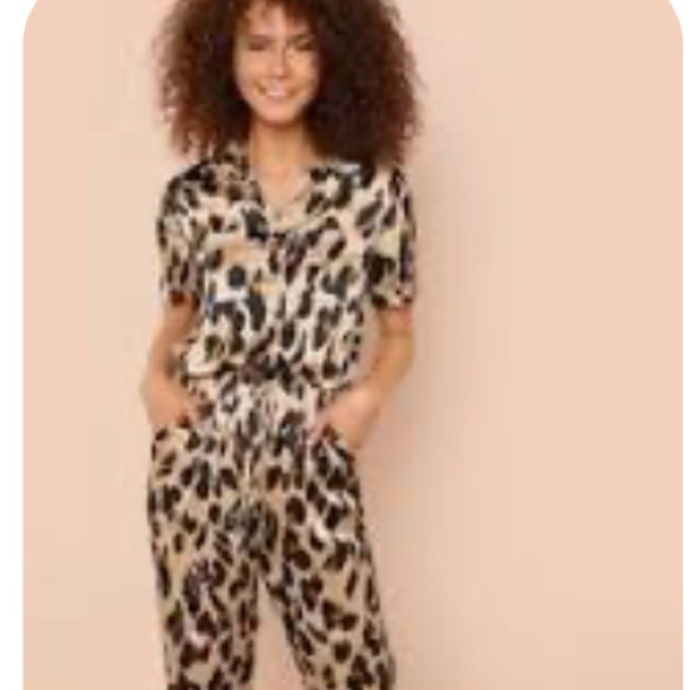 Leopard Print Jumpsuit - Picture 6 of 17